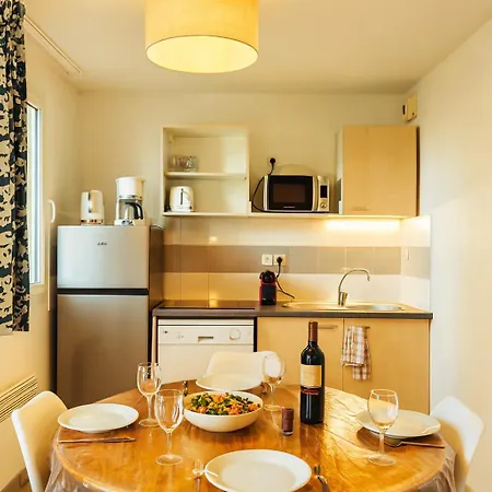 بيت للعطل L'echappee Belle, 4pers Piscine A كالفيسون