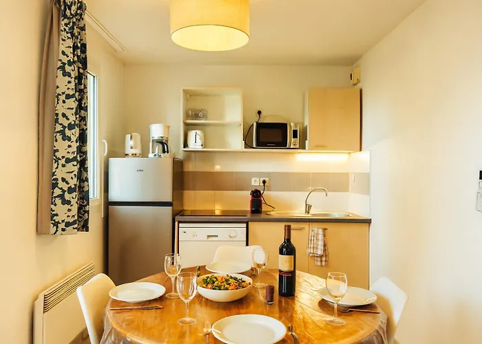 بيت للعطل L'echappee Belle, 4pers Piscine A كالفيسون